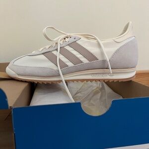 Adidas Women's SL 72 OG Cream and Gray Athletic Shoes